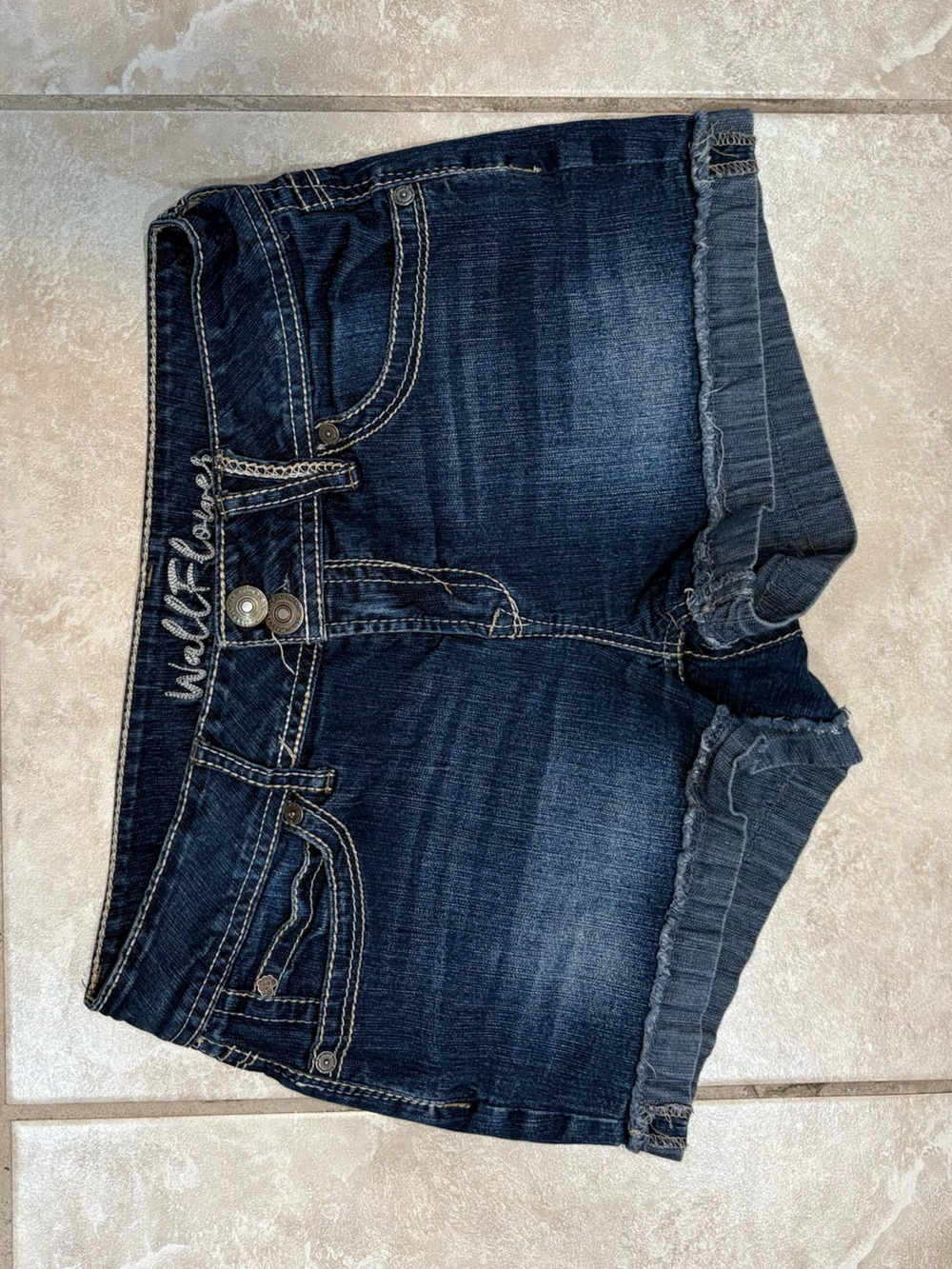 🪽 WallFlower Dark Wash Cuffed Denim Shorts 🪽